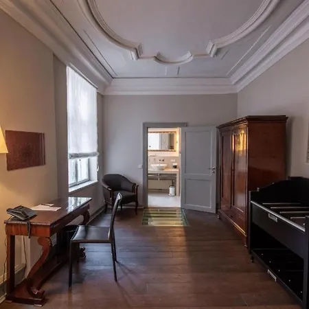 Anno 1216 Hotel